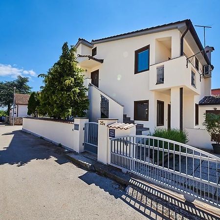 Apartment Iriska Novigrad Istria Exterior foto